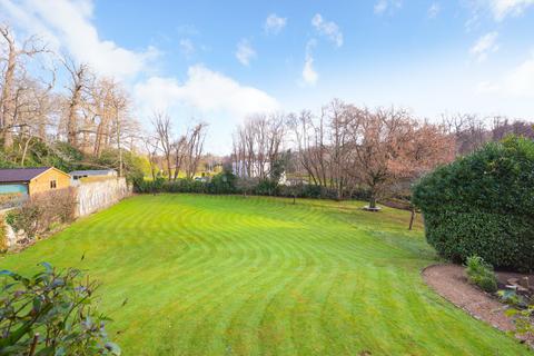 5 bedroom detached house to rent, Wentworth Drive, Virginia Water, Surrey GU25