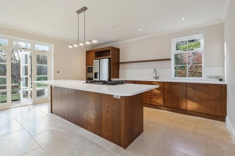 5 bedroom detached house to rent, Wentworth Drive, Virginia Water, Surrey GU25