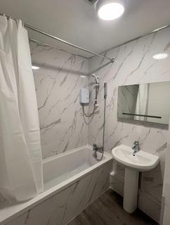 undefined, Flat 2/1, Govanhill, Glasgow, G41