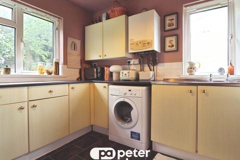 2 bedroom ground floor flat for sale, Park Lane, Whitchurch, Cardiff