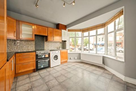 4 bedroom house to rent, Bilton Road, Greenford UB6