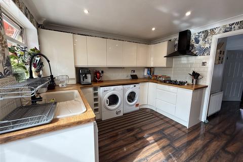 3 bedroom semi-detached house to rent, Dempsey Close, Southampton, Hampshire, SO19