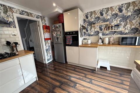 3 bedroom semi-detached house to rent, Dempsey Close, Southampton, Hampshire, SO19