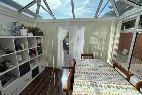 3 bedroom semi-detached house to rent, Dempsey Close, Southampton, Hampshire, SO19