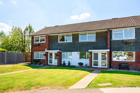 2 bedroom maisonette for sale, Cheviot Close, Enfield