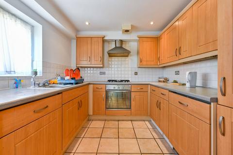 1 bedroom flat to rent, Brownswood Road, Finsbury Park, London, N4
