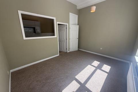 1 bedroom apartment to rent, West Parade, Lincolnshire DN31