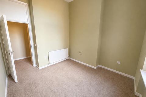 1 bedroom apartment to rent, West Parade, Lincolnshire DN31