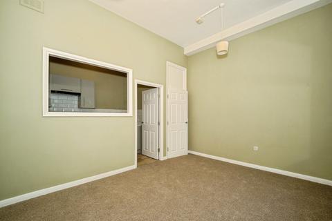 1 bedroom apartment to rent, West Parade, Lincolnshire DN31