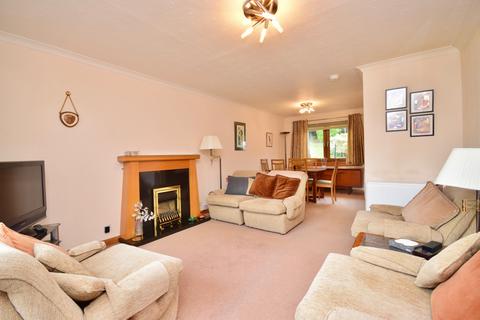 undefined, Almond Road, Bearsden