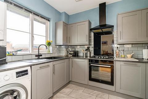2 bedroom apartment for sale, Wharf Close, Manchester M1