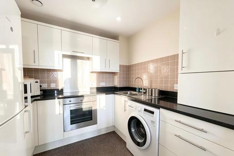 2 bedroom flat for sale, The Meads, Ongar Road, Brentwood