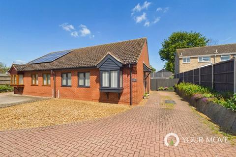 2 bedroom bungalow for sale, Millers Green, Norfolk IP20