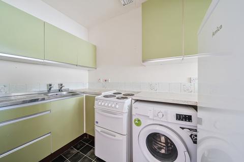1 bedroom flat for sale, Woodhall Drive, Kirkstall, Leeds, LS5