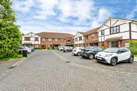 1 bedroom retirement property for sale, Grosvenor Close, Poulton-le-Fylde FY6