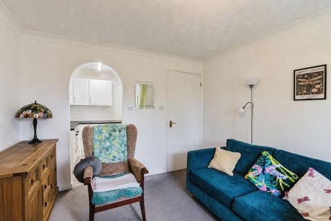1 bedroom retirement property for sale, Grosvenor Close, Poulton-le-Fylde FY6