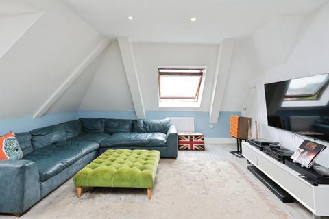 1 bedroom apartment for sale, High Street, Rickmansworth