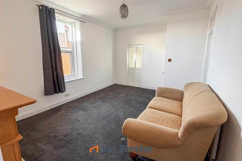 2 bedroom flat for sale, Robson Street, Gateshead