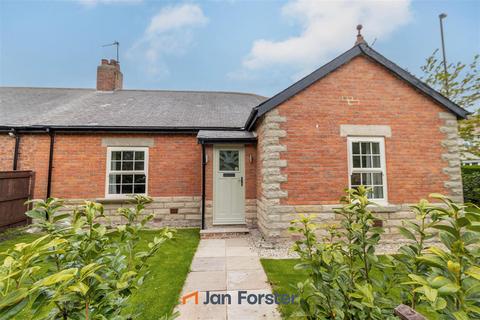 4 bedroom bungalow for sale, Gosforth Park Villas, North Gosforth, Newcastle Upon Tyne