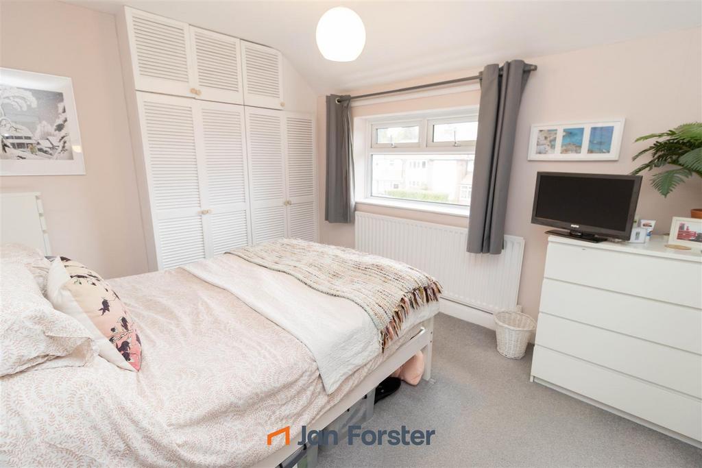 House in Newcastle Upon Tyne - View 4