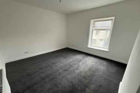 2 bedroom terraced house to rent, Barnes Street, Lancashire