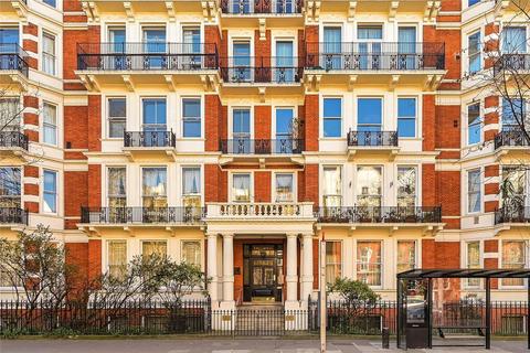 undefined, Cromwell Road, London SW5