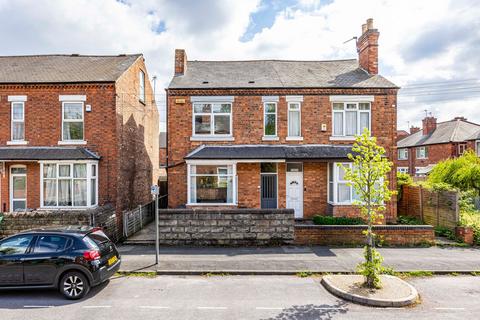 1 bedroom semi-detached house to rent, Highfield Road, Nottingham, NG7
