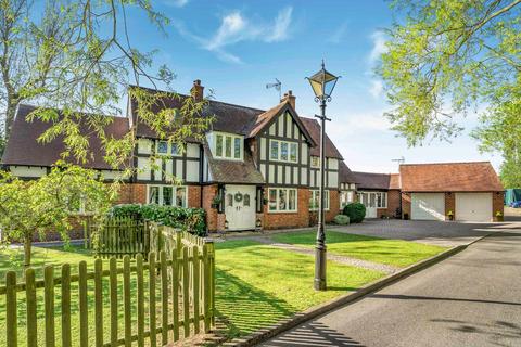 5 bedroom detached house for sale, Woodlands Park, Draycott, Derbyshire, DE72 3PE