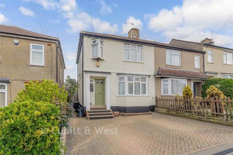 3 bedroom end of terrace house for sale, Prince Albert Square, Redhill RH1