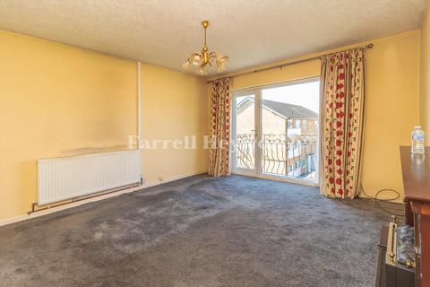 2 bedroom flat for sale, South Lawn, Blackpool FY4