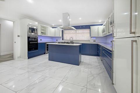 5 bedroom detached bungalow for sale, Park Avenue, Hartlepool, TS26 0