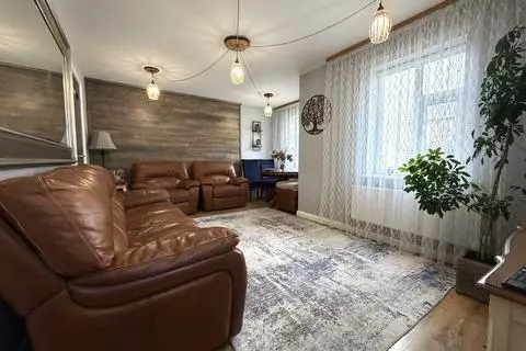 3 bedroom semi-detached house for sale – pohled 2
