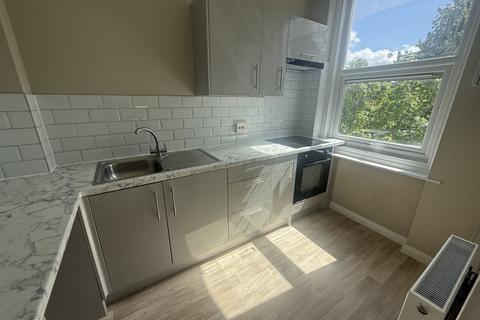 1 bedroom apartment to rent, West Parade, Lincolnshire DN31
