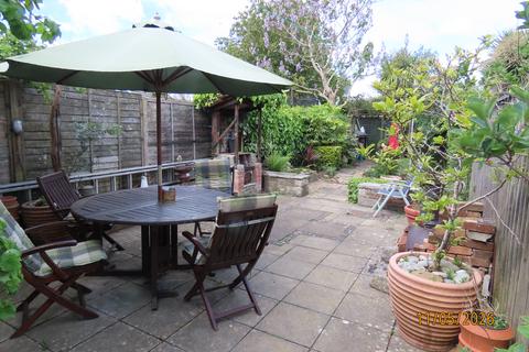 3 bedroom terraced house for sale, Layton Road, Poole BH12