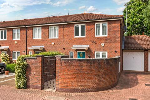3 bedroom end of terrace house for sale, Burleigh Place, Putney, London, SW15