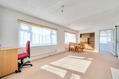 2 bedroom detached house for sale, Willowbrook Park, West Sussex BN15