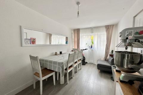 3 bedroom townhouse for sale, Athelstan Close, Romford