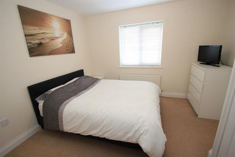 3 bedroom house to rent, Oak Tree Gardens, COLCHESTER