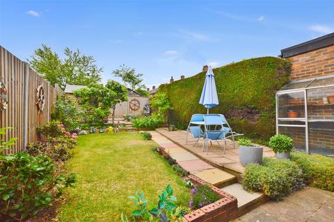 4 bedroom house for sale, Long Furlong Drive, Slough