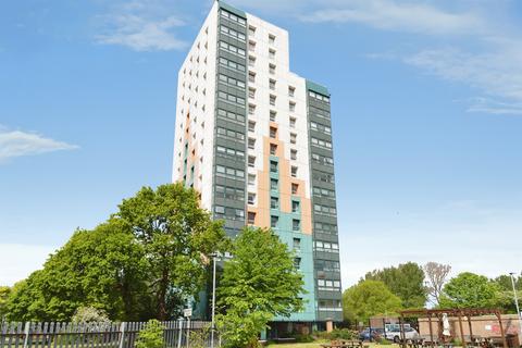 Flat - Bayswater Court, Hull