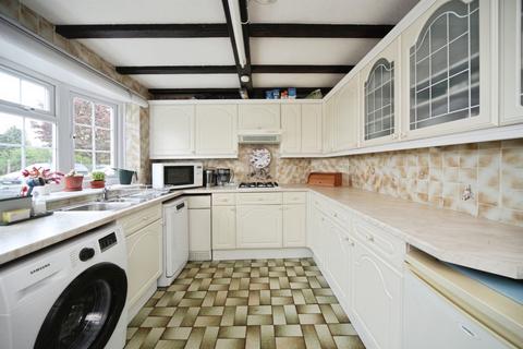 4 bedroom link detached house for sale, Raynham Way, Luton