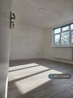 5 bedroom semi-detached house to rent, Lansdell Road, Mitcham, CR4