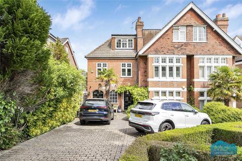 3 bedroom apartment for sale, Crescent East, Hadley Wood, Hertfordshire, EN4