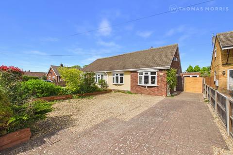 2 bedroom bungalow for sale, Holme Court Avenue, Bedfordshire SG18