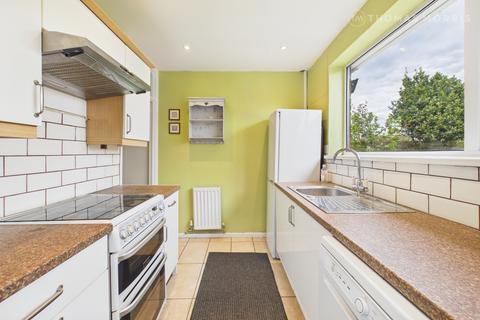 2 bedroom bungalow for sale, Holme Court Avenue, Bedfordshire SG18