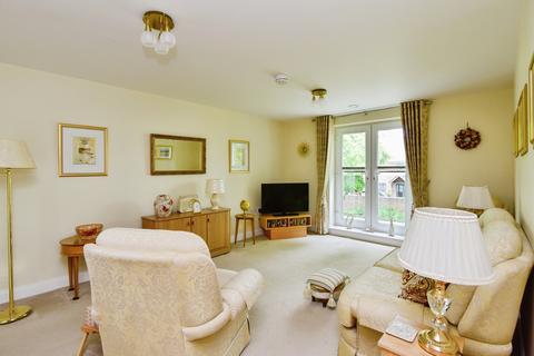 2 bedroom flat for sale, Cedar Avenue, Alsager, Stoke-on-Trent, Cheshire, ST7