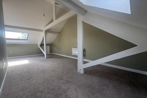 1 bedroom apartment to rent, West Parade, Lincolnshire DN31