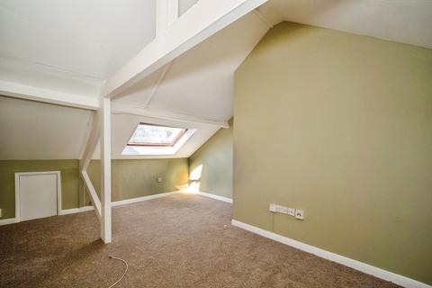 1 bedroom apartment to rent, West Parade, Lincolnshire DN31