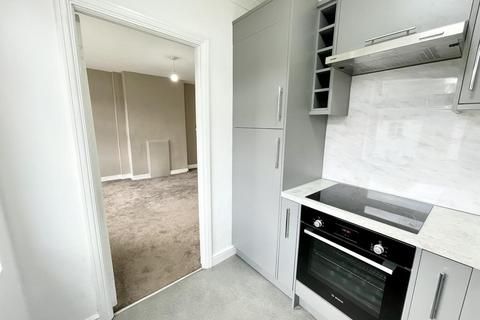 2 bedroom maisonette to rent, Chalford Walk, Woodford Green IG8