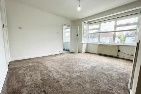 2 bedroom maisonette to rent, Chalford Walk, Woodford Green IG8